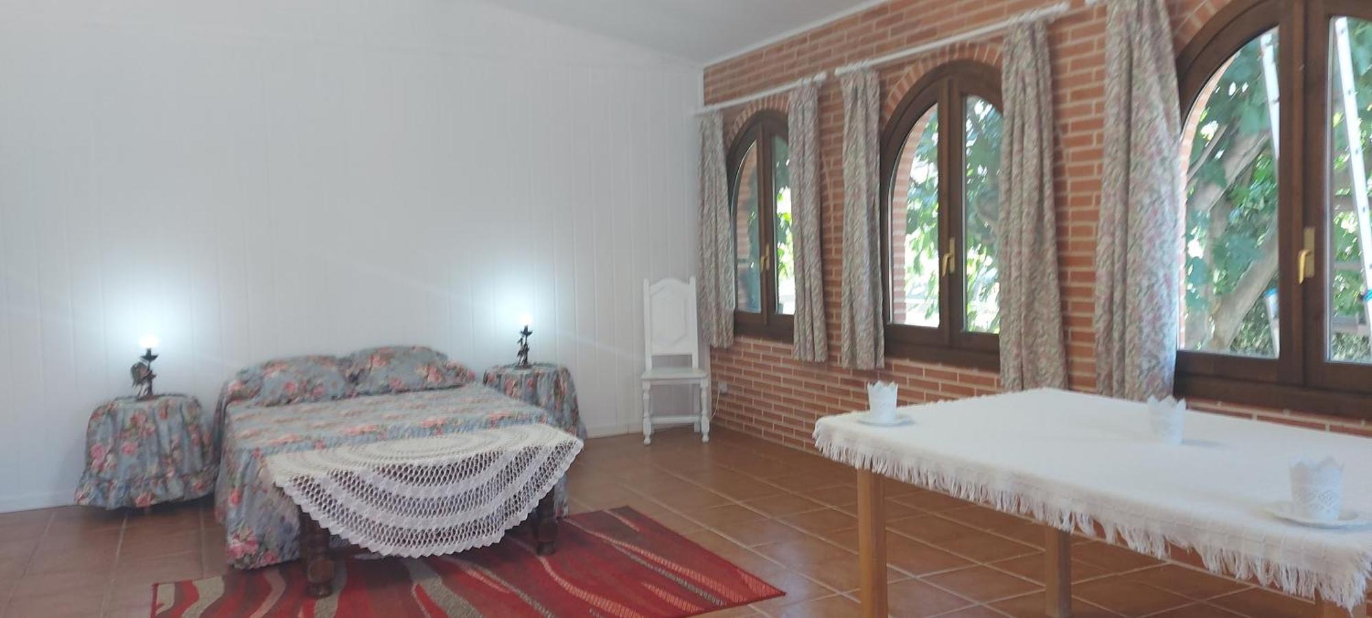 אזוקקה דה הנארס Habitacion,Piscina Y Jardin מראה חיצוני תמונה